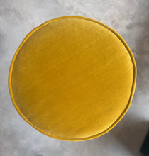 Load image into Gallery viewer, Set of 4 Vintage French Wrought Iron Bar Stools with velvet seats