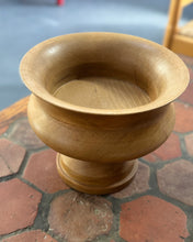 Load image into Gallery viewer, Vintage turned Pedestal Bowl